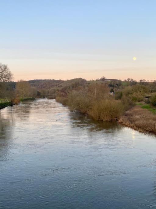 Cosy Cottage On Banks Of River Wye Foy Exterior photo